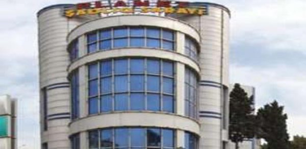 Bakıda icra başçısı məşhur şadlıq sarayını sökdürür