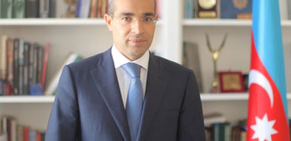 Mikayıl Cabbarov xaricdə təhsildən danışdı