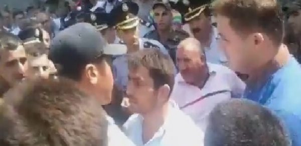 Xırladanda partlayan binanın qarşısında dava düşdü – VİDEO