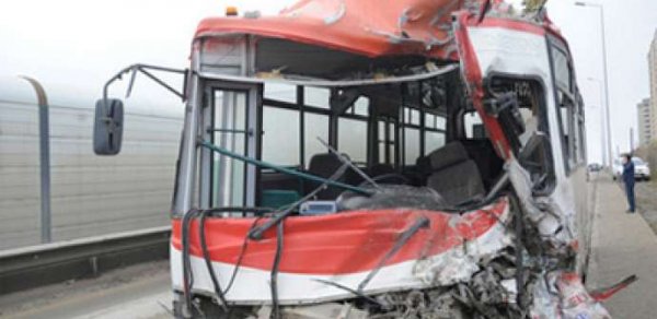 Azərbaycanda dəhşətli avtobus qəzası - 2 ölü, 13 yaralı