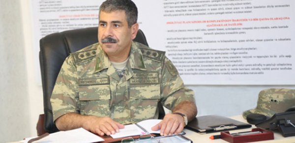 Müdafiə naziri təlim bölgəsində müşavirə keçirdi -  FOTOLAR 