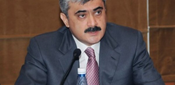 Samir Şərifov İstanbula gedir