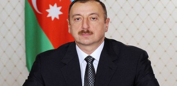 Prezident təhsil işçilərini təltif edib - SİYAHI