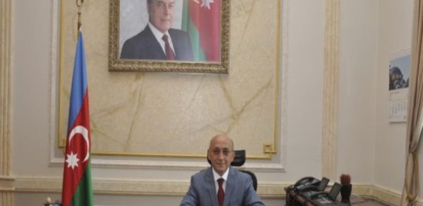 "Kredit götürərək ehsan süfrəsi açanlar var" - Mübariz Qurbanlı