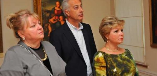 Yuri Qaqarinin qızı Bakıya gəlib - FOTO