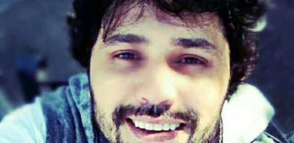 Azərbaycanlı aparıcı Amerikaya köçmək üçün maşını satdı - FOTOLAR