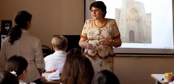Bu gün Beynəlxalq Müəllimlər Günüdür
