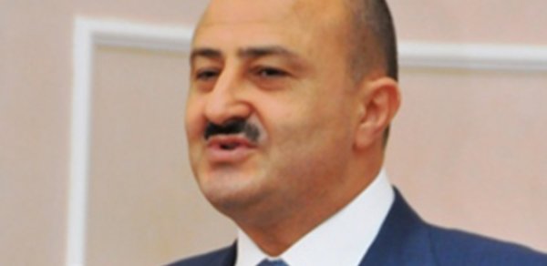 İcra başçısının ağır qəzaya düşən oğlu təyyarə ilə xaricə aparıldı