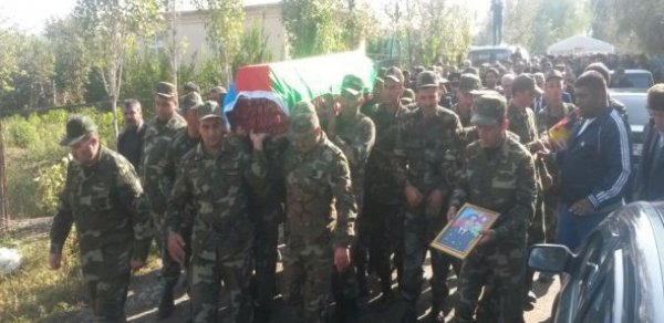 Şəhidimiz torpağa tapşırılır - FOTOLAR