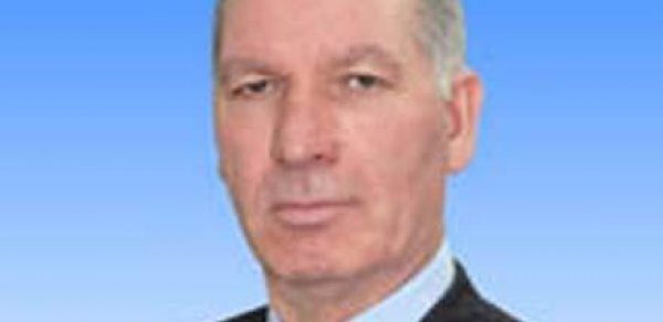 Deputat xalası oğlunu həbs etdirdi