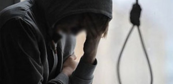 Bərdədə iki uşaq atası borca görə özünü asdı