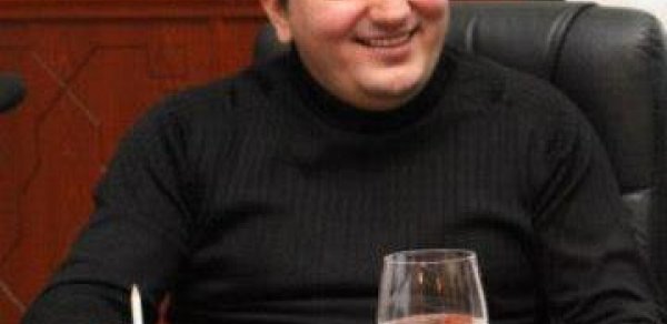 Ziyalılar, siz kimin yanındasınız?