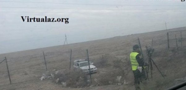 Qoruqda səngər qazıb gizlənən yol polisləri - FOTOLAR