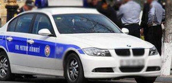 Yol polisindən sürücüyə qarşı kobudluq: -  Silotka, cücə - VİDEO