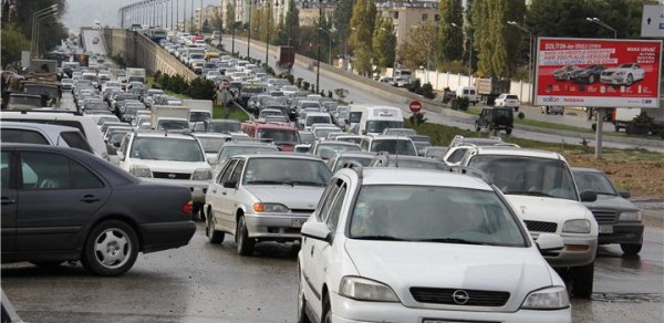 Bakıda yol çökdü, minlərlə maşın tıxacda qaldı –  FOTOLAR + VİDEO