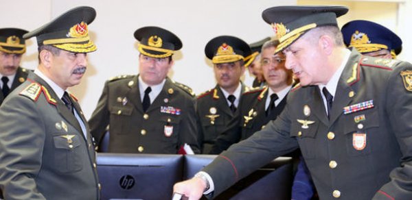 Zakir Həsənov oyun mərkəzində - FOTO