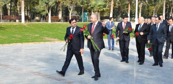 “Milli Dirçəlişin Banisi-HEYDƏR ƏLİYEV” mövzusunda konfrans və “İLİN RAYONU” mükafatının təqdimatı keçirildi