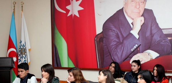 Gəncədə Milli Dirçəliş günü qeyd olundu -  FOTOLAR 