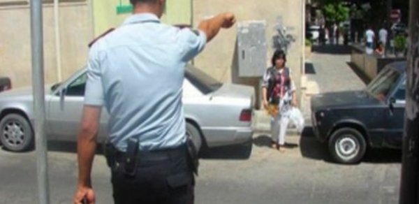 Bakıda şeytan polisi yoldan çıxardı