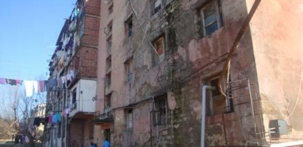 Bakıda tələbə yataqxanasında uçqun oldu, yaralanan var
