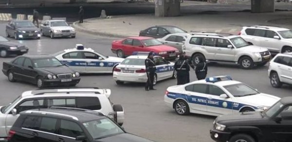 Sürücülərin diqqətinə: 20 Yanvar dairəsi bağlandı -  FOTOLAR 