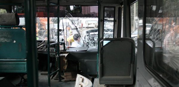 Bakıda avtobus qəzası: ağır xəsarət alanlar var
