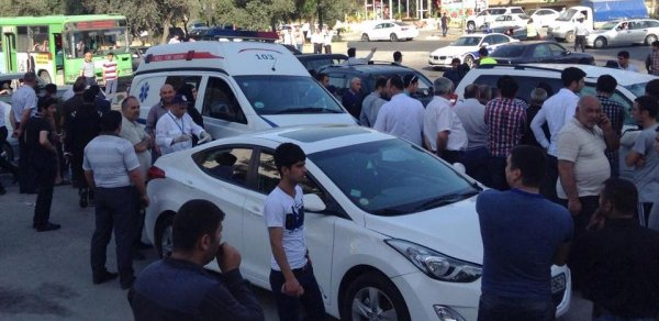 Bakıda 6 maşın bir-birinə girdi: 1 ölü, 7 yaralı