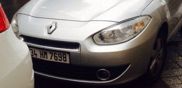 "O şəkli çəkən millətini sevməyən adamdır" - İstanbuldakı “BMW X6”nın sahibi - FOTO