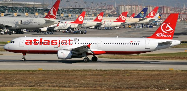 İstanbuldan Yerevana gizli uçuşlar həyata keçirilir - ARAŞDIRMA