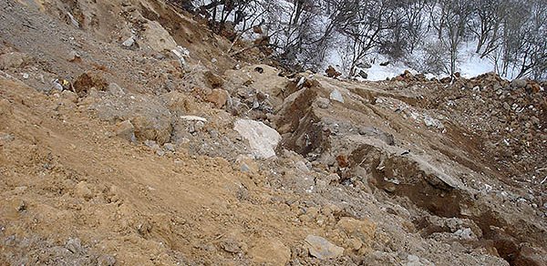 Bakının Xətai rayonunda torpaq sürüşməsi baş verdi