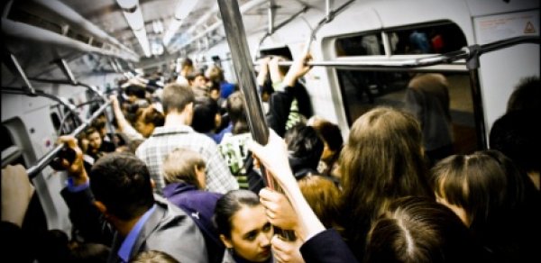 Bakı metrosunda həyəcanlı anlar -  VİDEO 