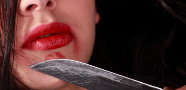 16 yaşlı Aydan rəfiqəsini taksidə öldürdü - TƏFƏRRÜAT