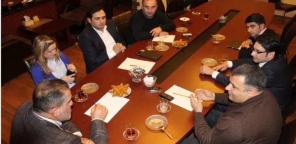 “Mənə açıq şəkildə dedilər ki, sənin çox pulun olsa, aparıb İsa Qəmbərə verərsən” - Rauf Arifoğlu + MÜSAHİBƏ