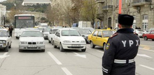 Bakıda yol polisi “erməni” sözünə görə məhkəməyə üz tutdu – FOTO
