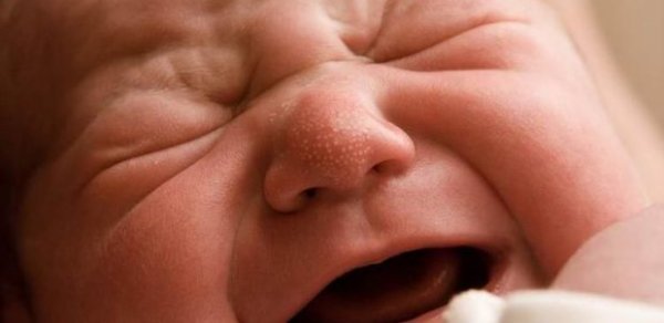 Bakıda küçədə yeni doğulmuş uşaq tapıldı