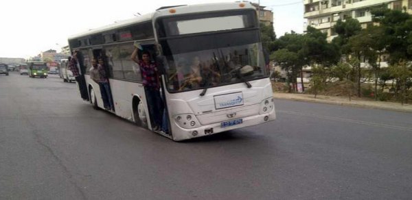 Bakıda bu avtobusda hər gün ölüm kabusu
