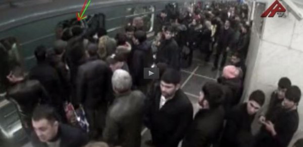Bakı metrosunda cinayət – VİDEO