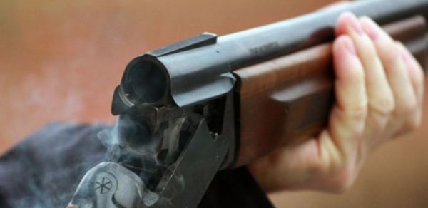 Lerikdə arvadını, qayınanasını öldürən məmur oğlundan xəbər var