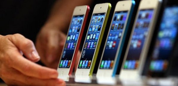 Yeni “iPhone” gəlir, qiymət düşür