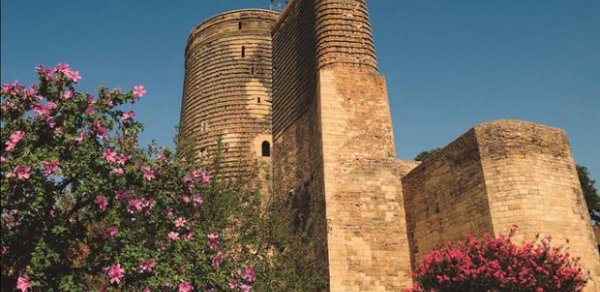 Qız qalası və muzeylərə giriş pulsuz olacaq