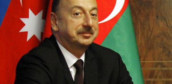 Prezident Milli Məclisin sədrinə “Şərəf” ordeni təqdim edib