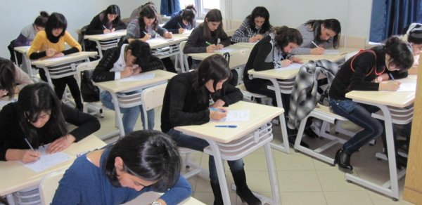 İmtahanların vaxtı dəyişdi