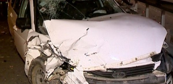 Bakı dairəvi yolunda “LADA” “Mercedes”ə çırpıldı - FOTOLAR