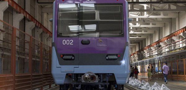 Bakı metrosunun “badımcan qatarları” – FOTOLAR