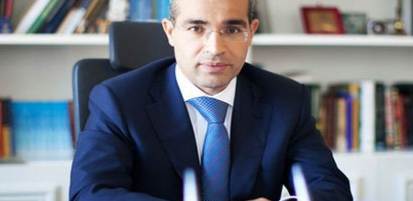 Nazir şagirdi üçün canından keçən müəllimin ailəsini himayəyə götürdü