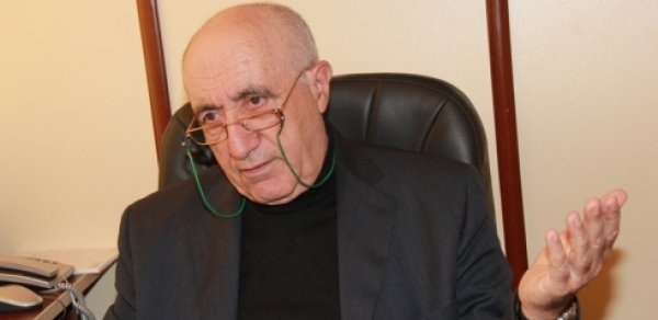 ‘Hövsandakı aksiya onu göstərdi ki, məktəb bazardan fərqlənməlidir’ – Təhsil eksperti