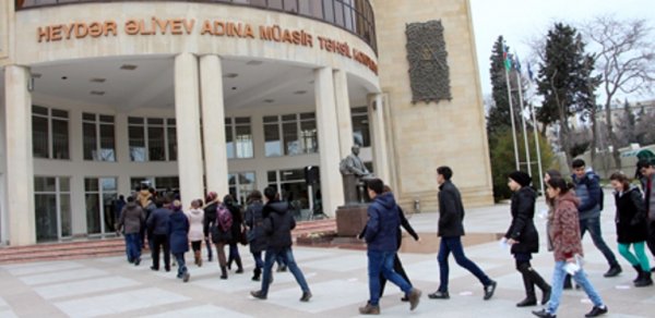 İlin ilk sınaq imtahanı keçirildi
