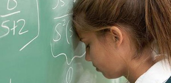 Azərbaycanın bu rayonlarının şagirdləri adlarını yaza bilmir