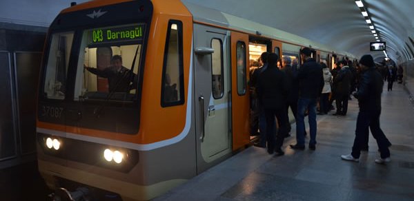 Manatın ucuzlaşmasından sonra metroda gediş haqqı qalxacaqmı?