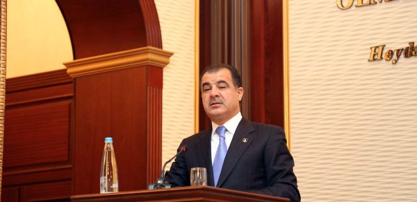 Elmar Vəliyev hesabat verdi